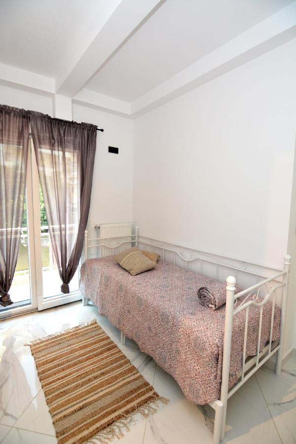 La Casa Blanca Apartment Kavala Exterior photo